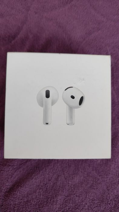 Słuchawki AirPods 4