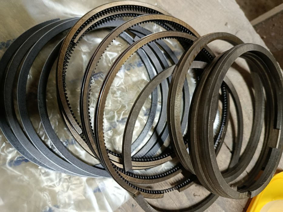 Кільця для двигунів д240-245