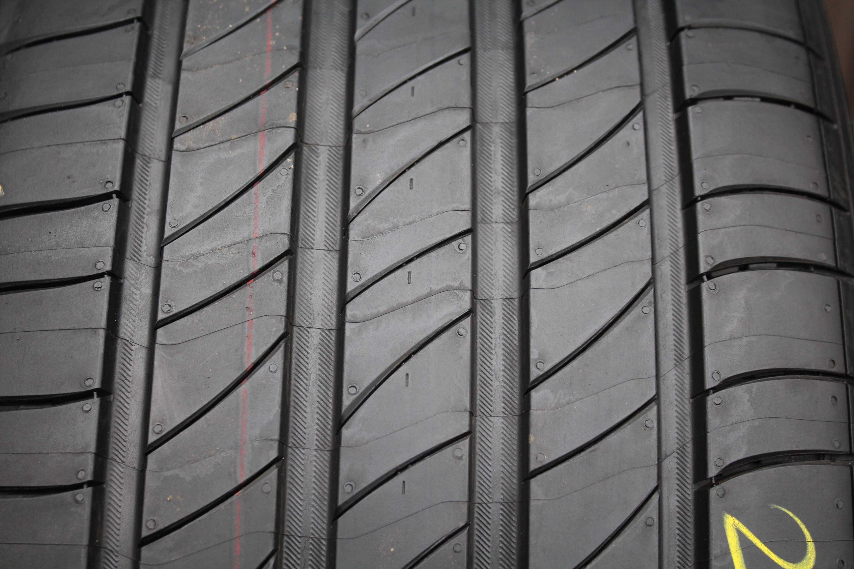 245 45 R19 Michelin Primacy 4