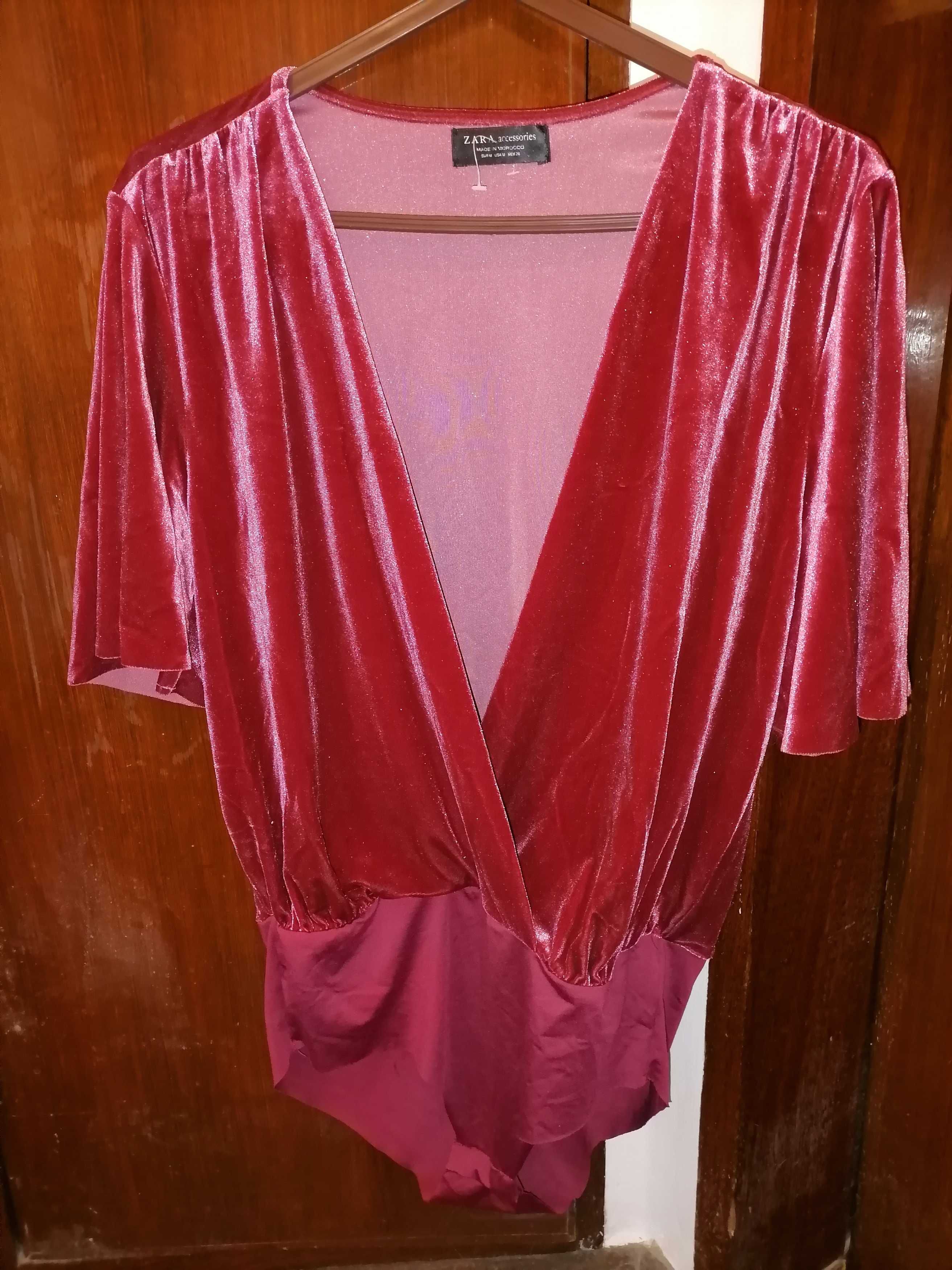 Blusa/body muito elegante