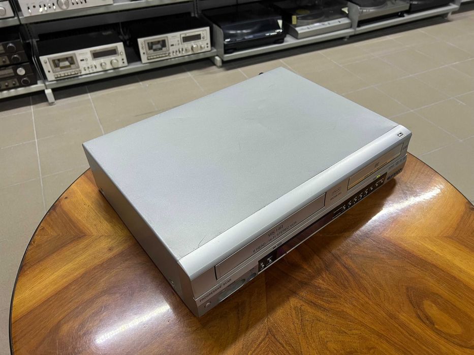Nagrywarka VHS i odtwarzacz DVD Orion VDR-4003 XSI Audio Room