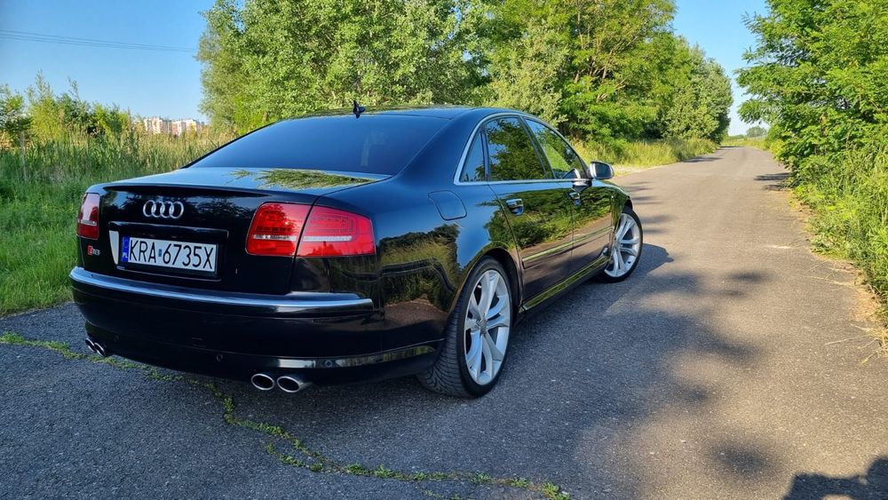 Audi S8 D3 5.2 V10 450 km