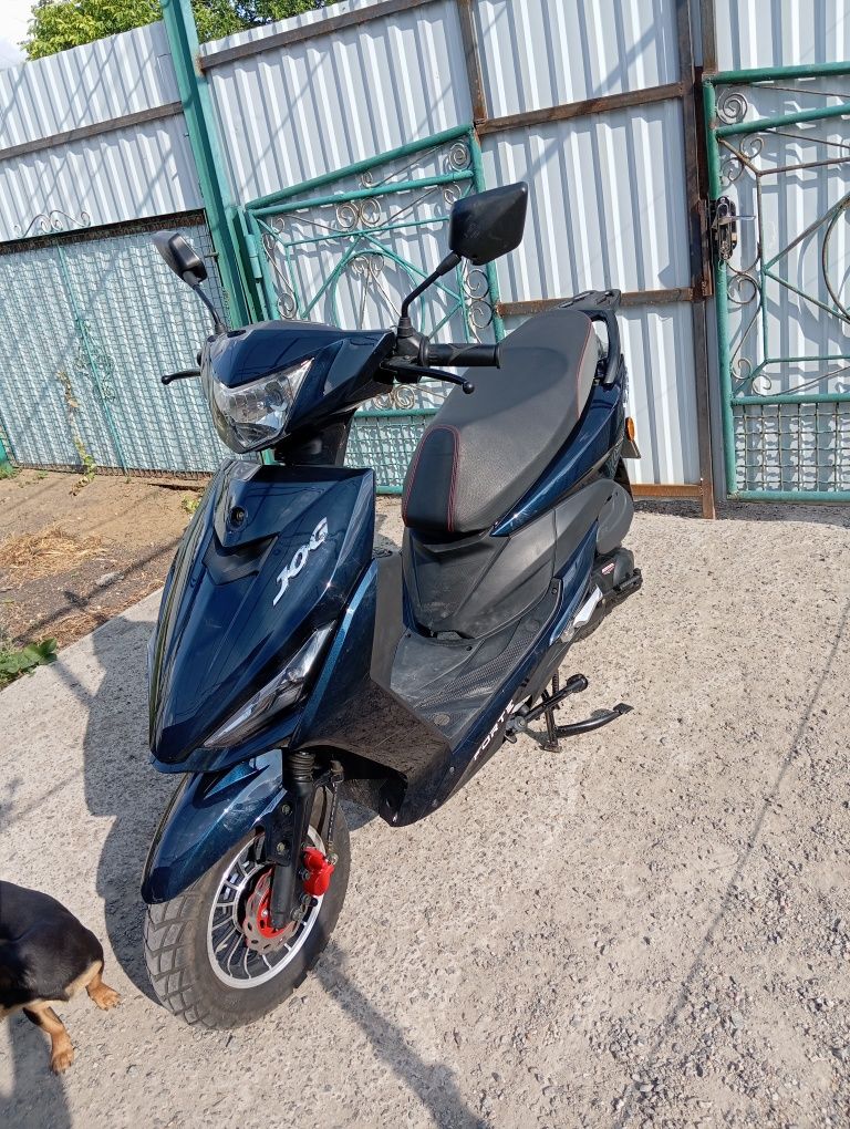 Продам скутер 80куб.