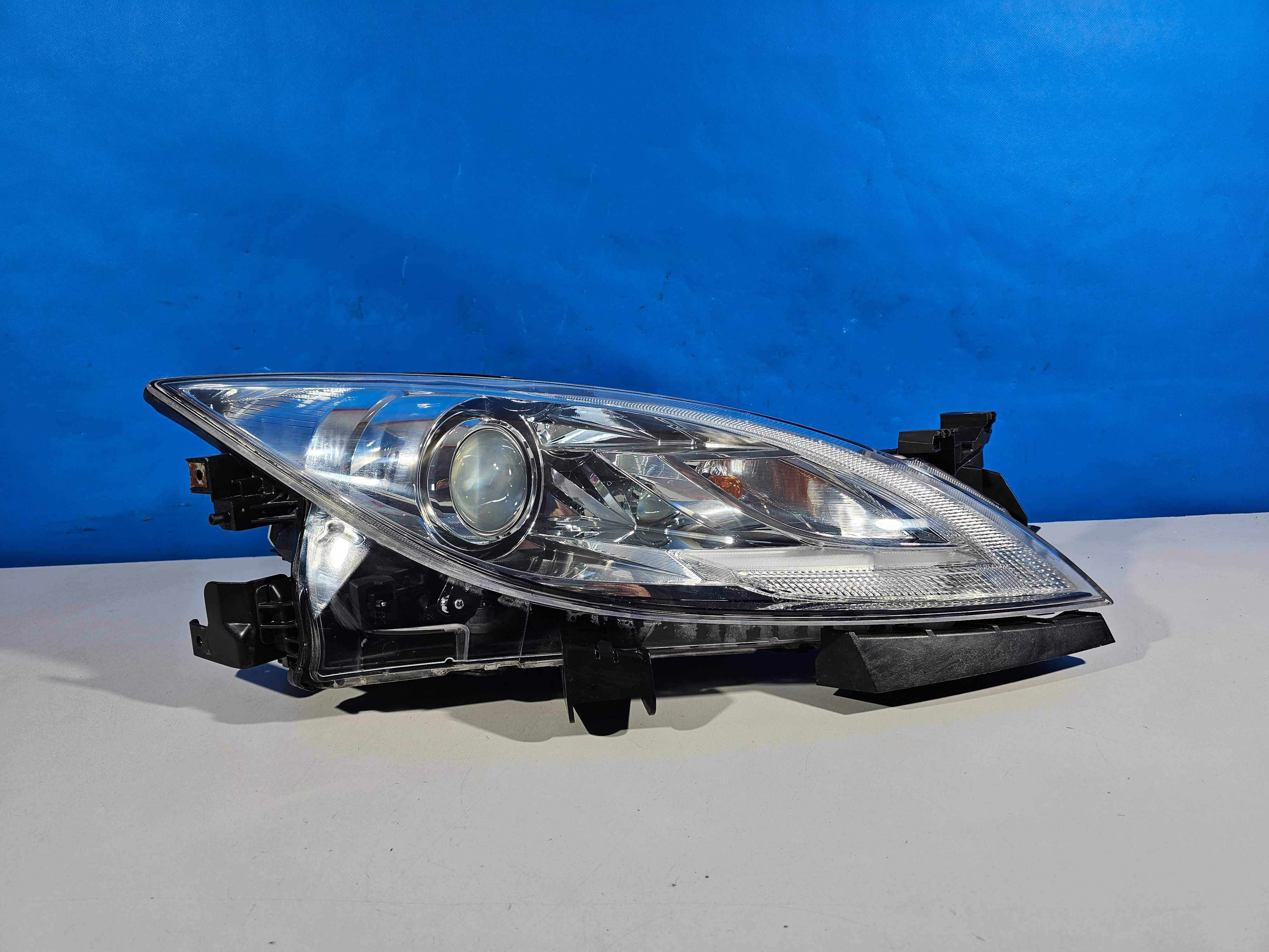 Mazda 6 GH Lift Lampa Przód Przednia Prawa Bi-Xenon Skrętny Skrętna EU