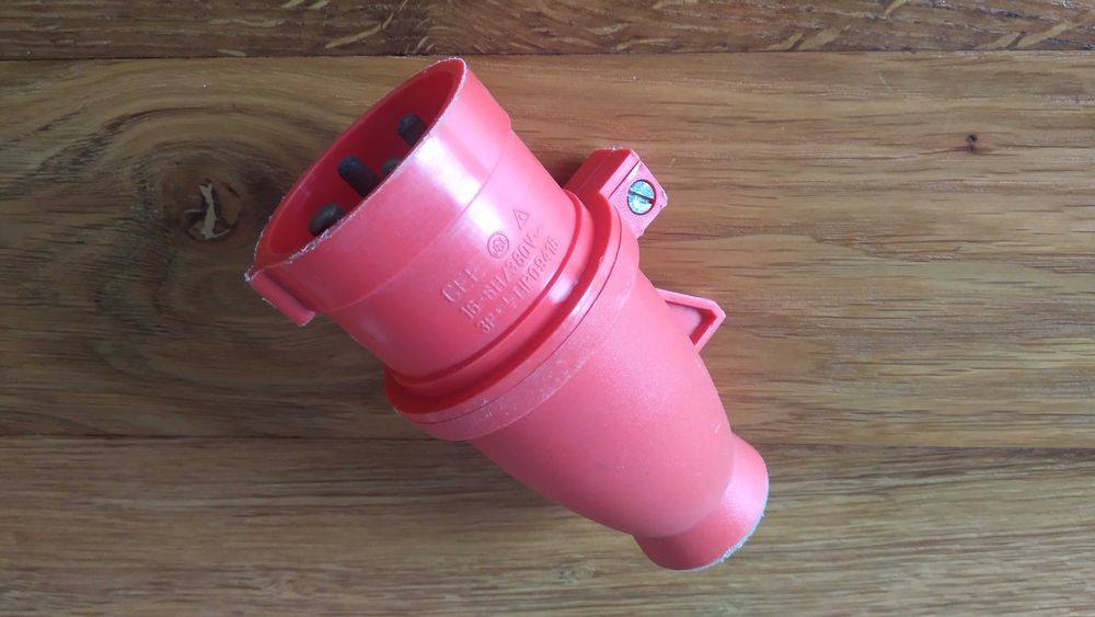 6 Fichas Macho e 2 Tomadas Industriais (Trifásico)