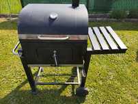 Grill , żeliwny ruszt.