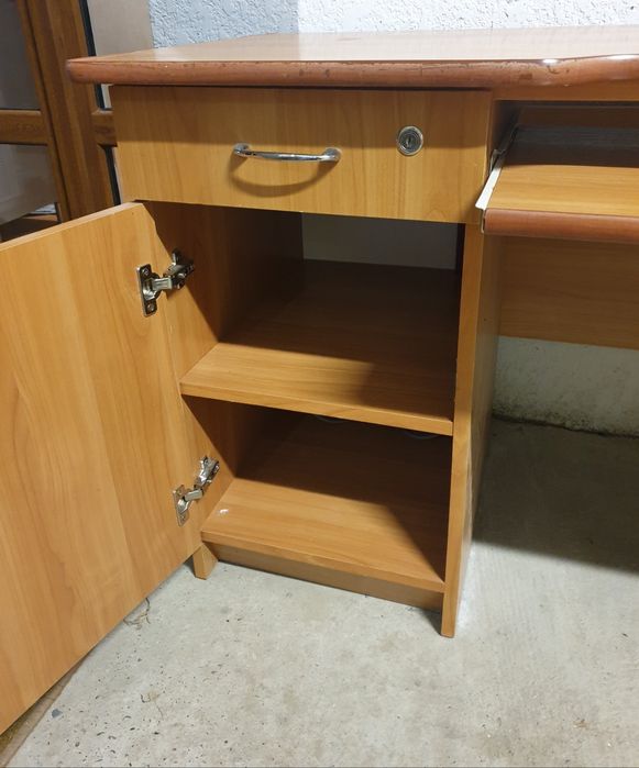 Стіл компютерний