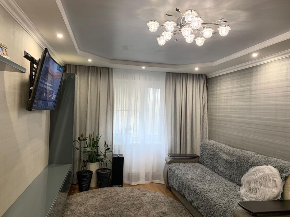 Продаж 2-к квартири