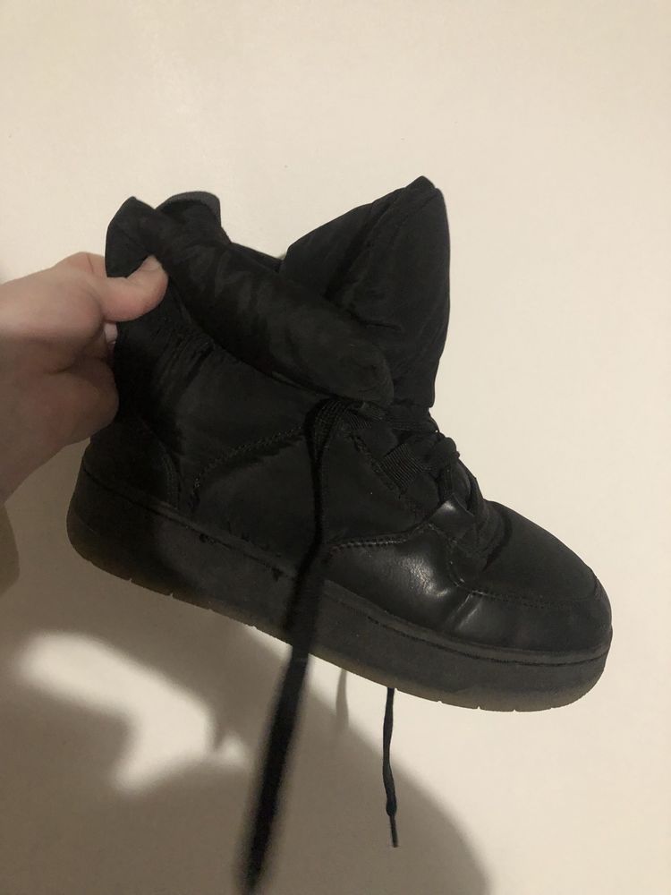 Зимове «дуте» взуття з H&M