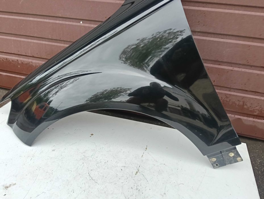 Błotnik Lewy Przód Przedni Audi Q7 4L LZ9Y Idealny w kolor Przedlift