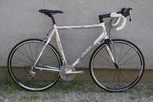 Rower szosowy Bulls  Shimano 105 SUPER STAN