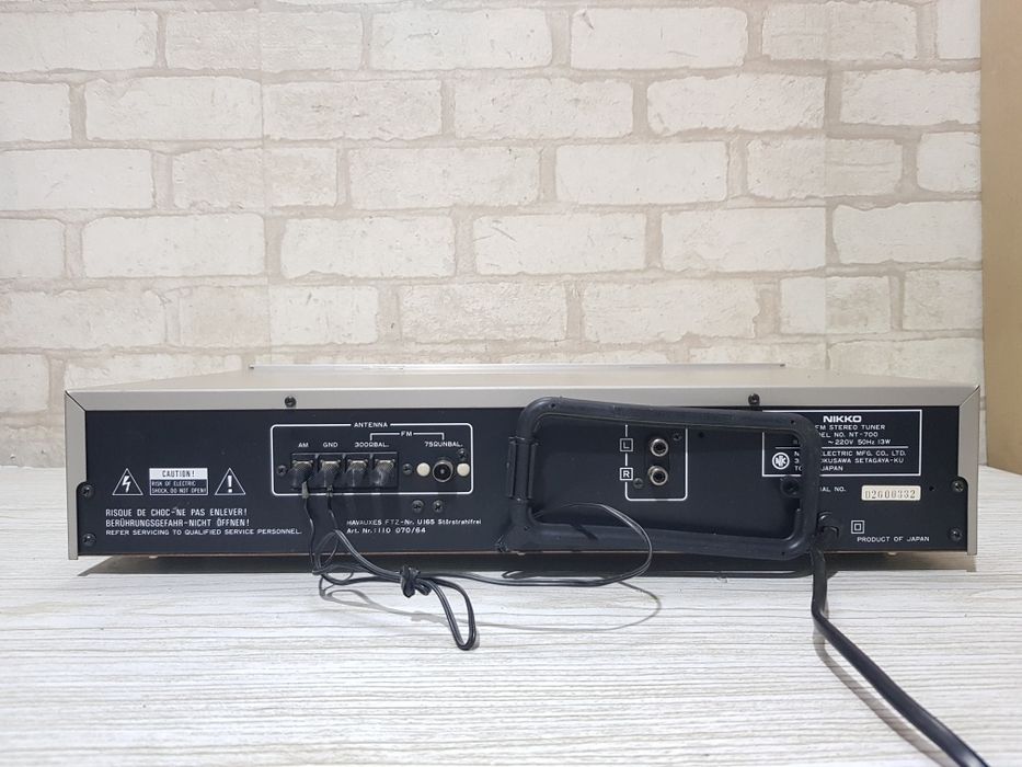 FM/AM Стерео тюнер  Nikko NT-700 б/у з  Німеччини