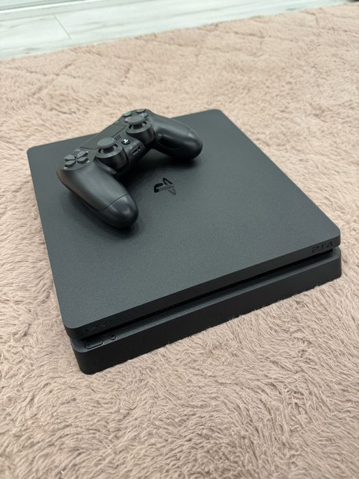 Konsola PS4 Slim 500GB z napędem