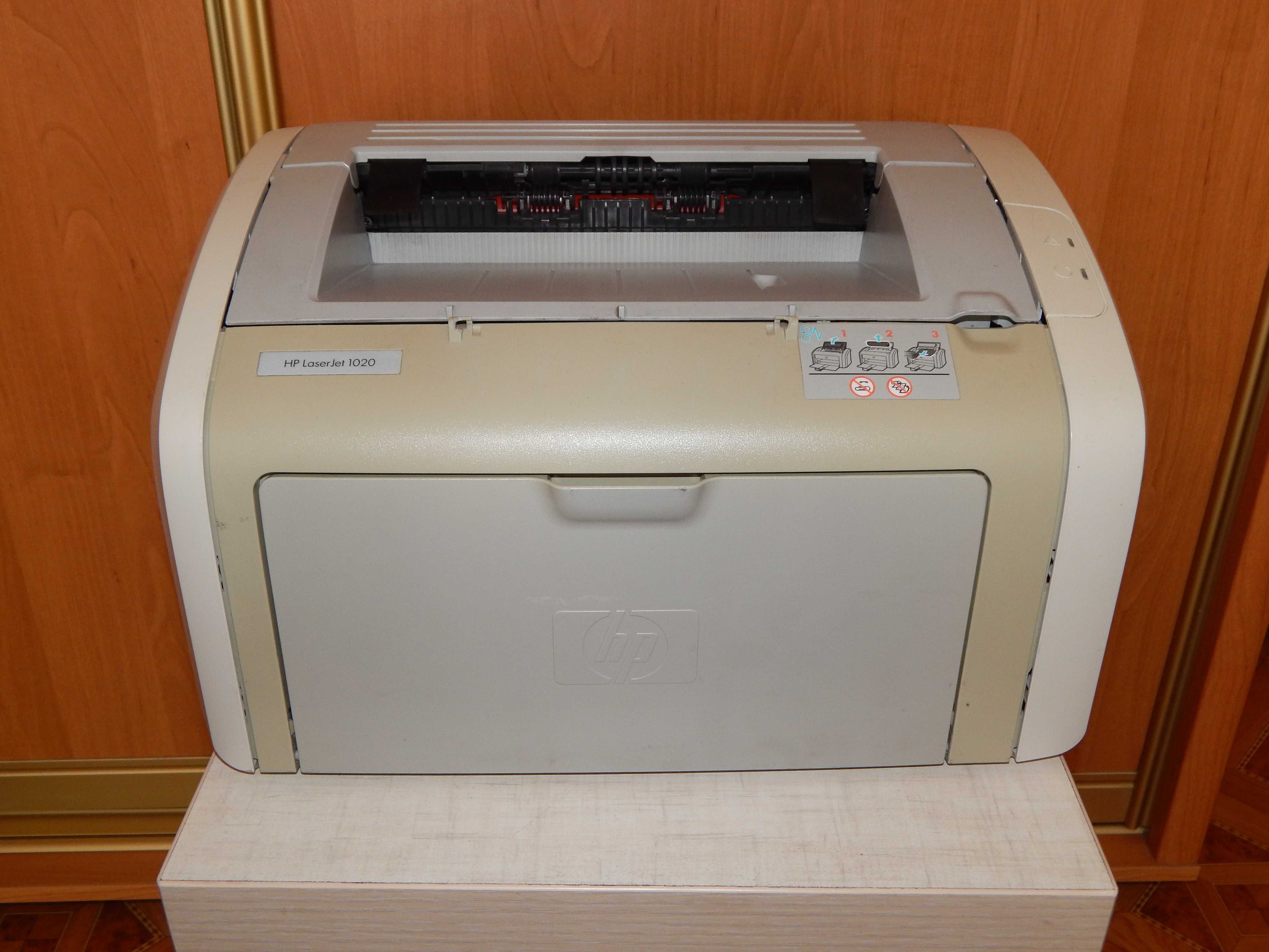 Принтер лазерний  HP 1020