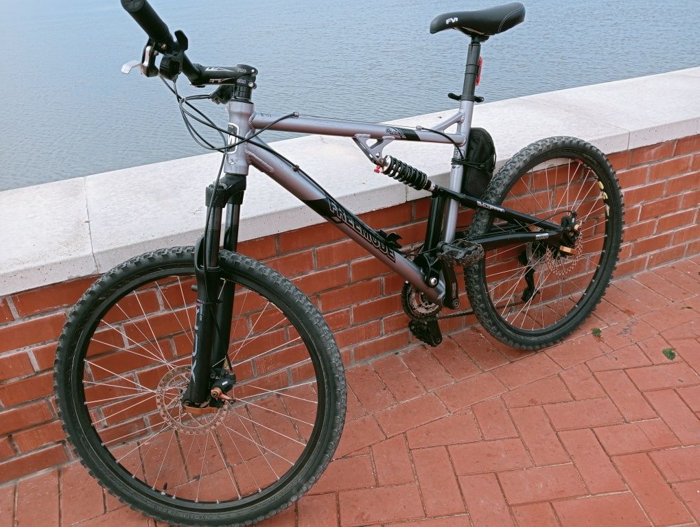 Bicicleta para venda ou troca