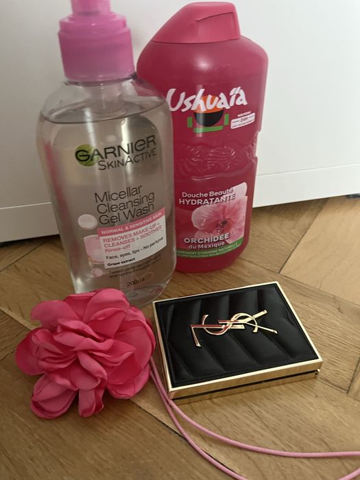 Sprzedam paletke ysl yves saint laurent clutche