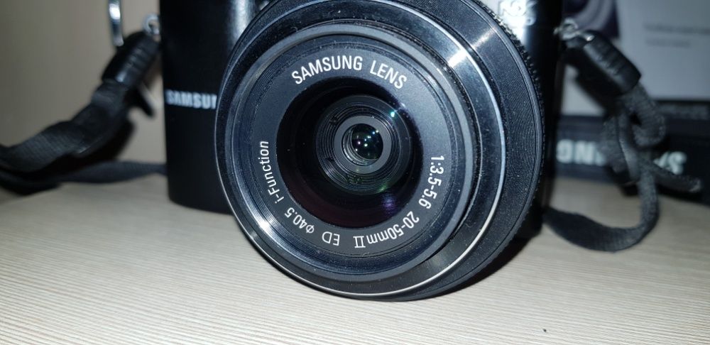 фотоаппарат Samsung NX1000 + сумка в хорошем состояни