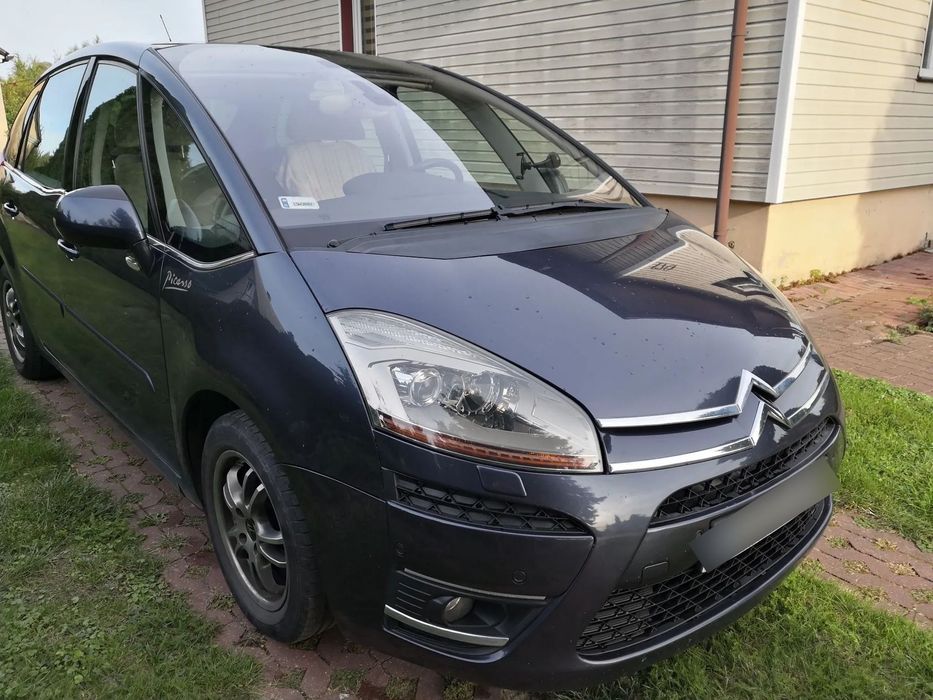 Citroën C4 Picasso Auto pełnoletnie, ale jeszcze do jazdy.