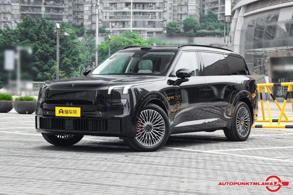 Lynk & Co Inny 900 2.0T Explorer Edition Auto Punkt