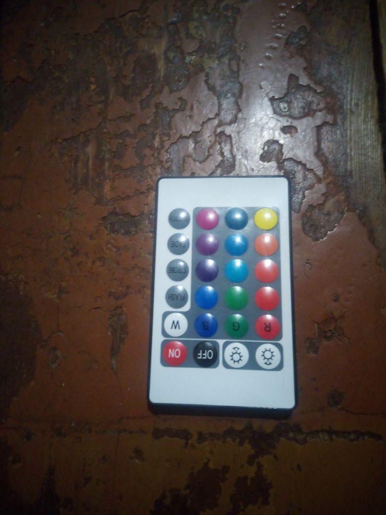 Пульт дистанційного керування для світлодіодної RGB стрічки інфрачерво