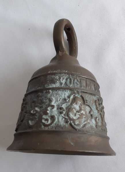 Старинный бронзовый колокол