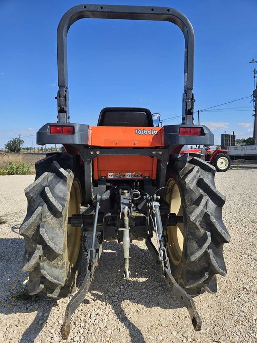 Trator Kubota GT-23