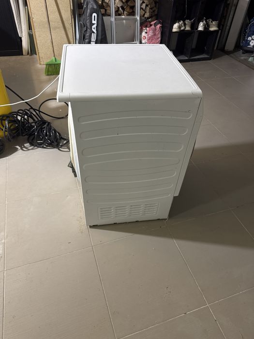 Maquina de secar roupa usada