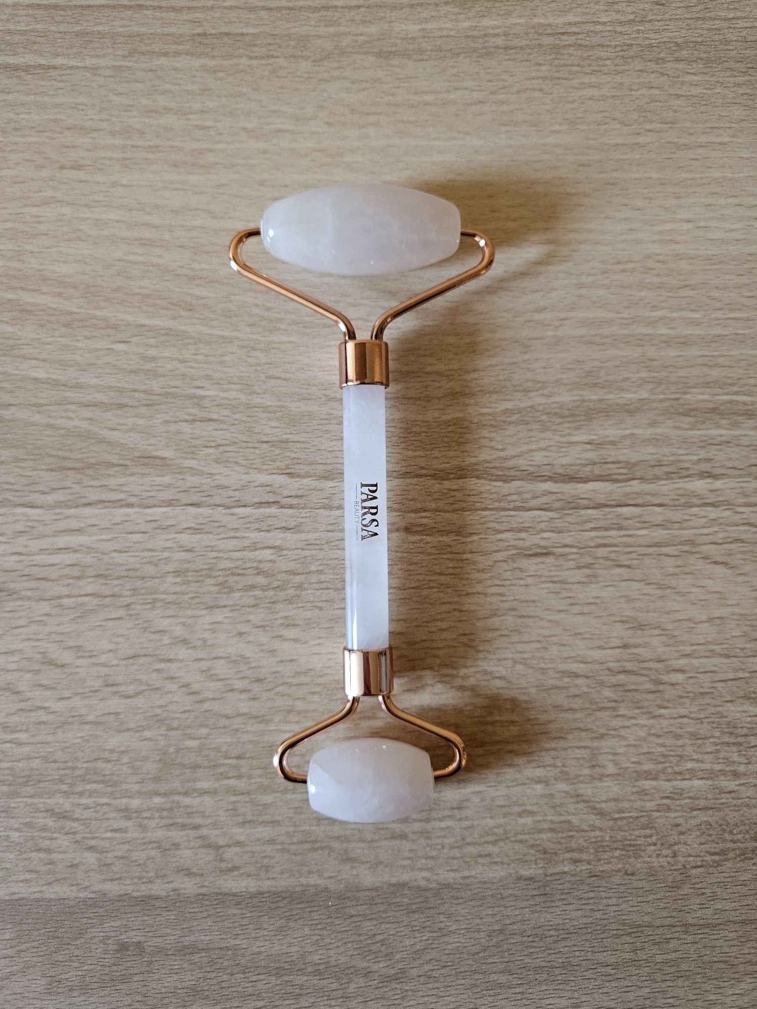 Nowy wałek do masażu twarzy Parsa Beauty