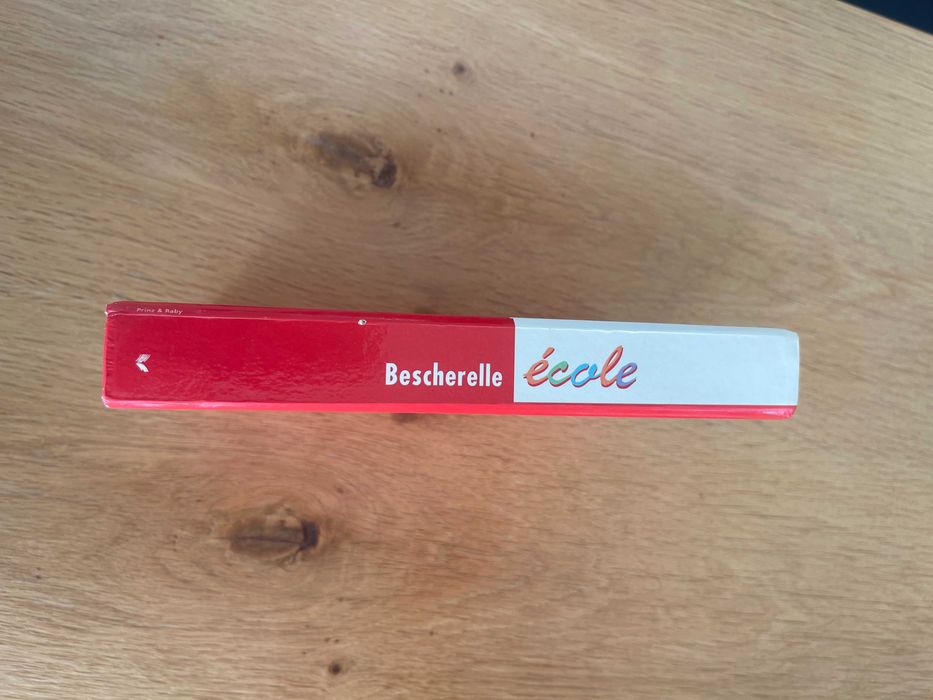 Livro escolar BESCHERELLE école 
Éditions Hatier
Preço 3€