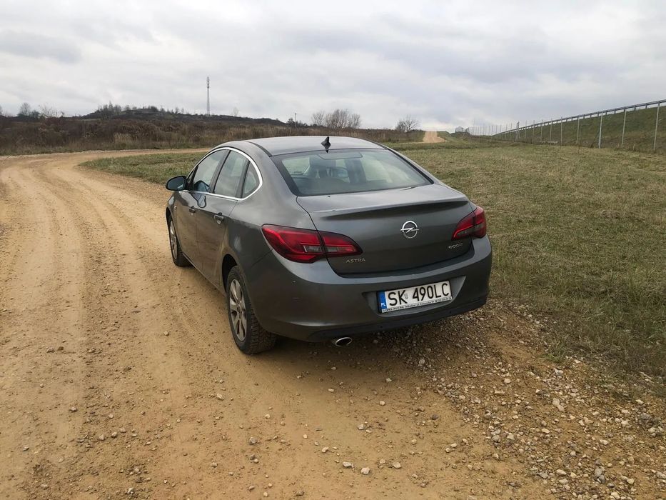Opel Astra Opel Astra IV 1,4 T 140KM LPG
