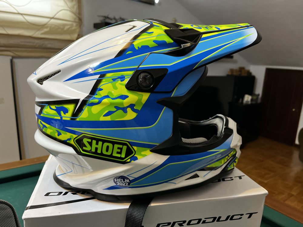 Shoei VFX-w turmoil tc2