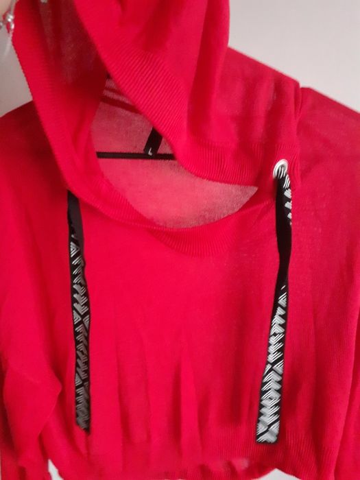 Czerwona sweterkowa bluza H&M