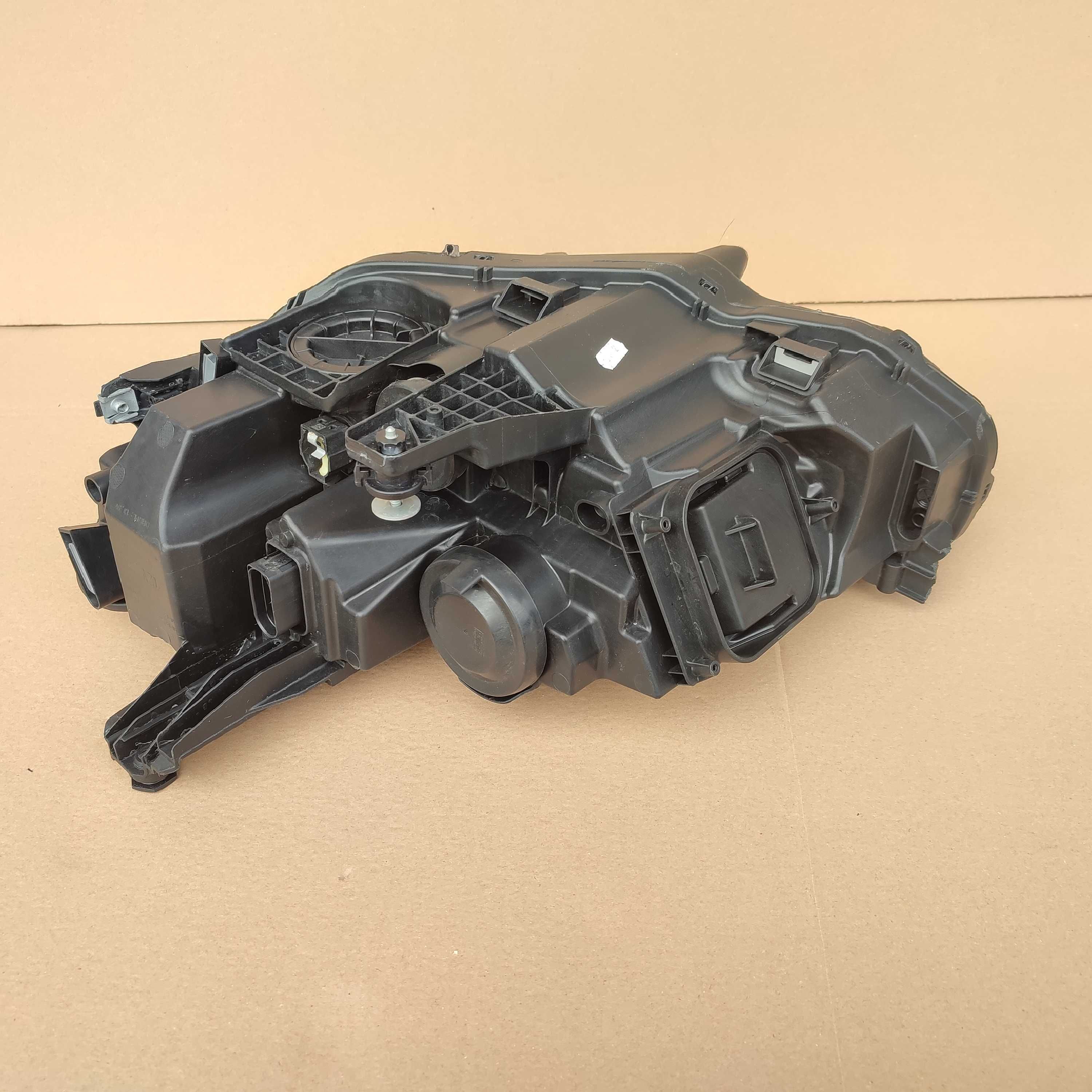 VW Passat B8 lift lampa prawa przód przednia full led 3G1.941.036Q