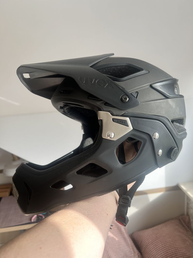 Kask uvex szczeka odpinana