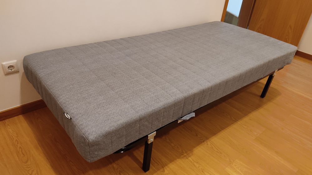 Estrado de cama 190x90 cm - novo