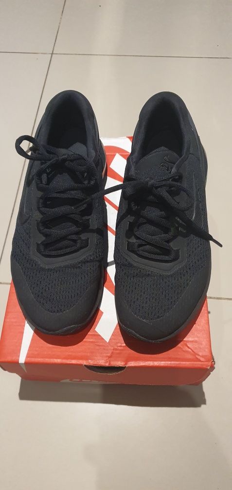 Nike buty sportowe 270 Go