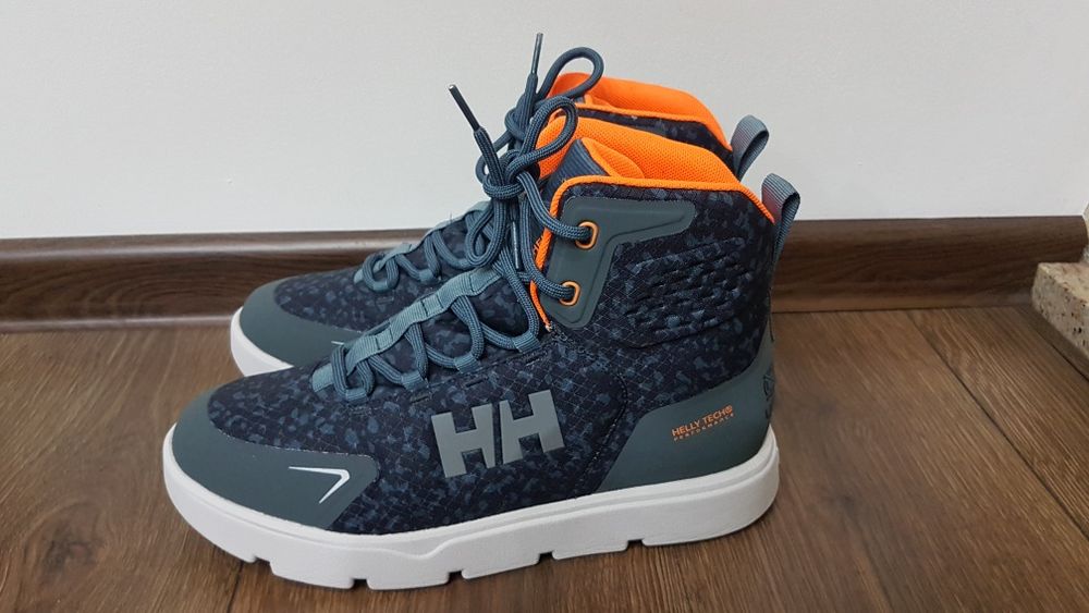 Śniegowe Helly Hansen rozmiar 41