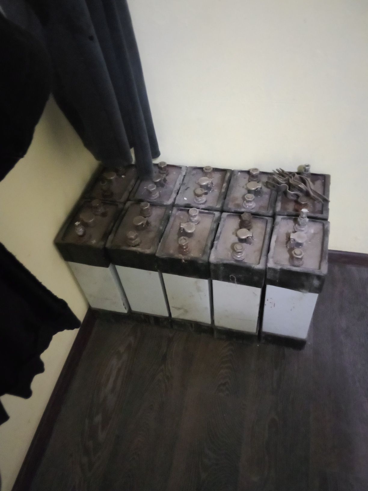 Продам,лужні акамулятори 300АН