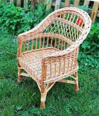 Садове крісло з лози з підвищенною спинкою