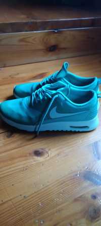 Продам Nike Air max thea