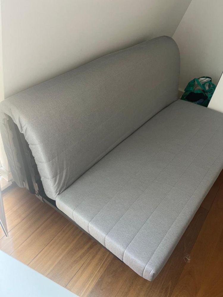 Sofá-cama IKEA em ótimo estado