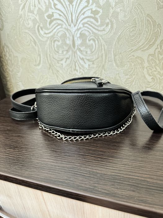 Сумка бананка шкіряна