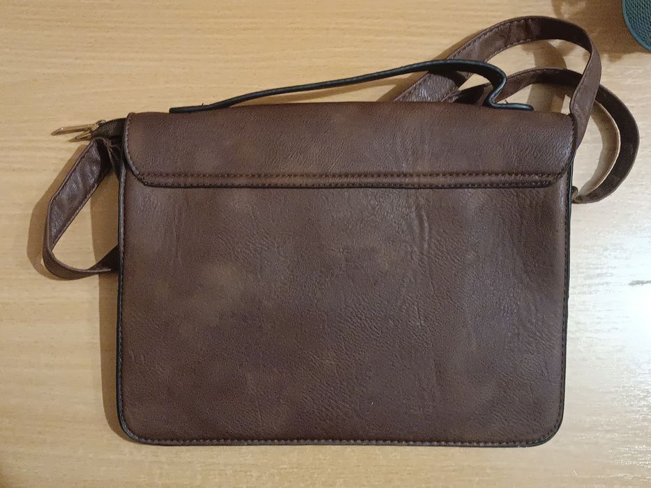 Сумка-портфель, натуральна шкіра.