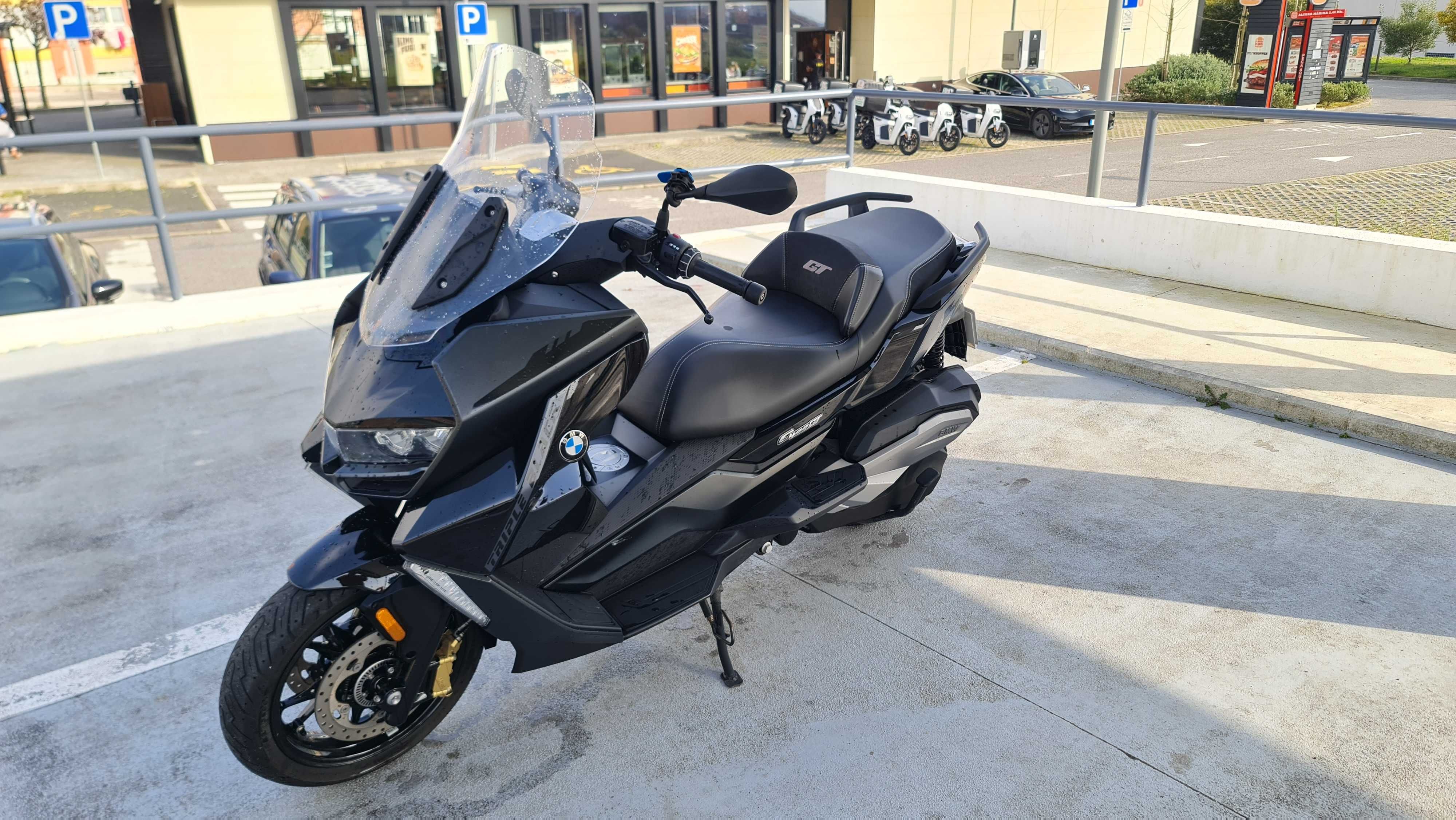 BMW C400GT Triple Black 2022