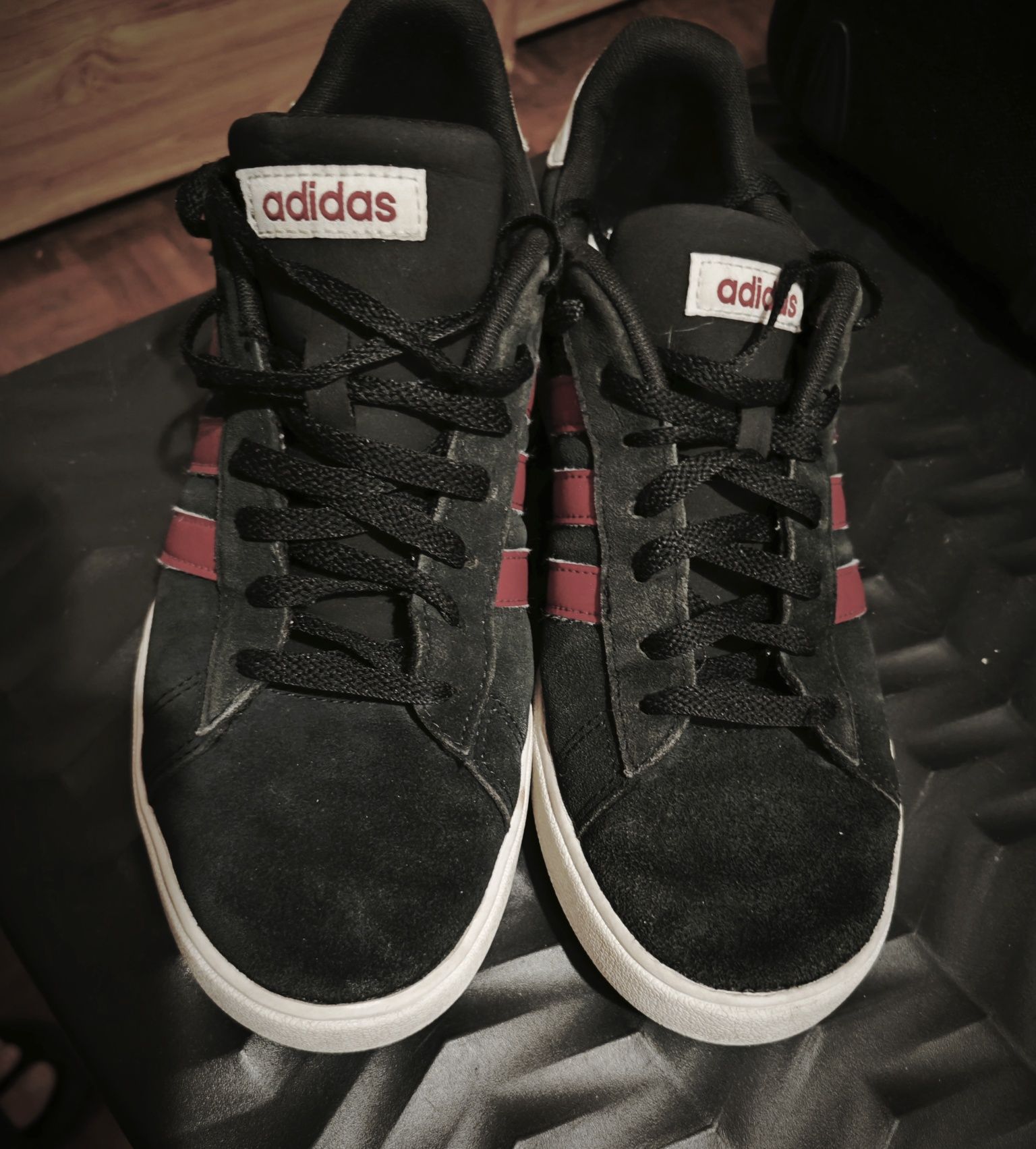 Tenis Adidas s/ novos original
Para quem usa calca n 44.5 n 45 
Excele