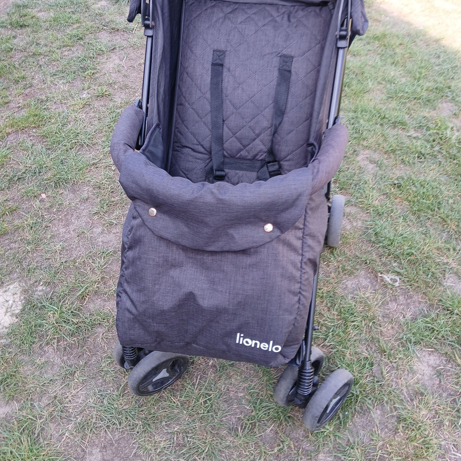 Wózek spacerowy lionelo