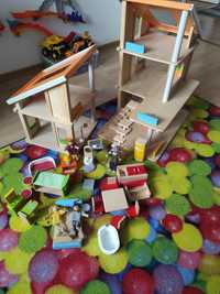 Domek drewniany Plan Toys plus akcesoria