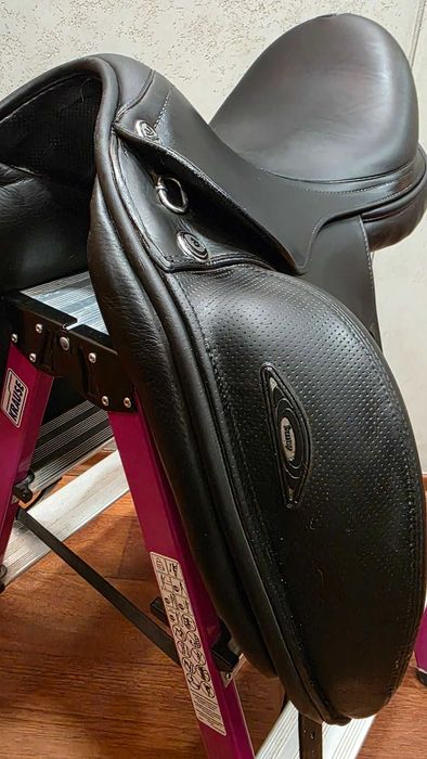 Siodło ujeżdżeniowe X-PRESTIGE HELEN D K 17", 32 łęk, stan idealny