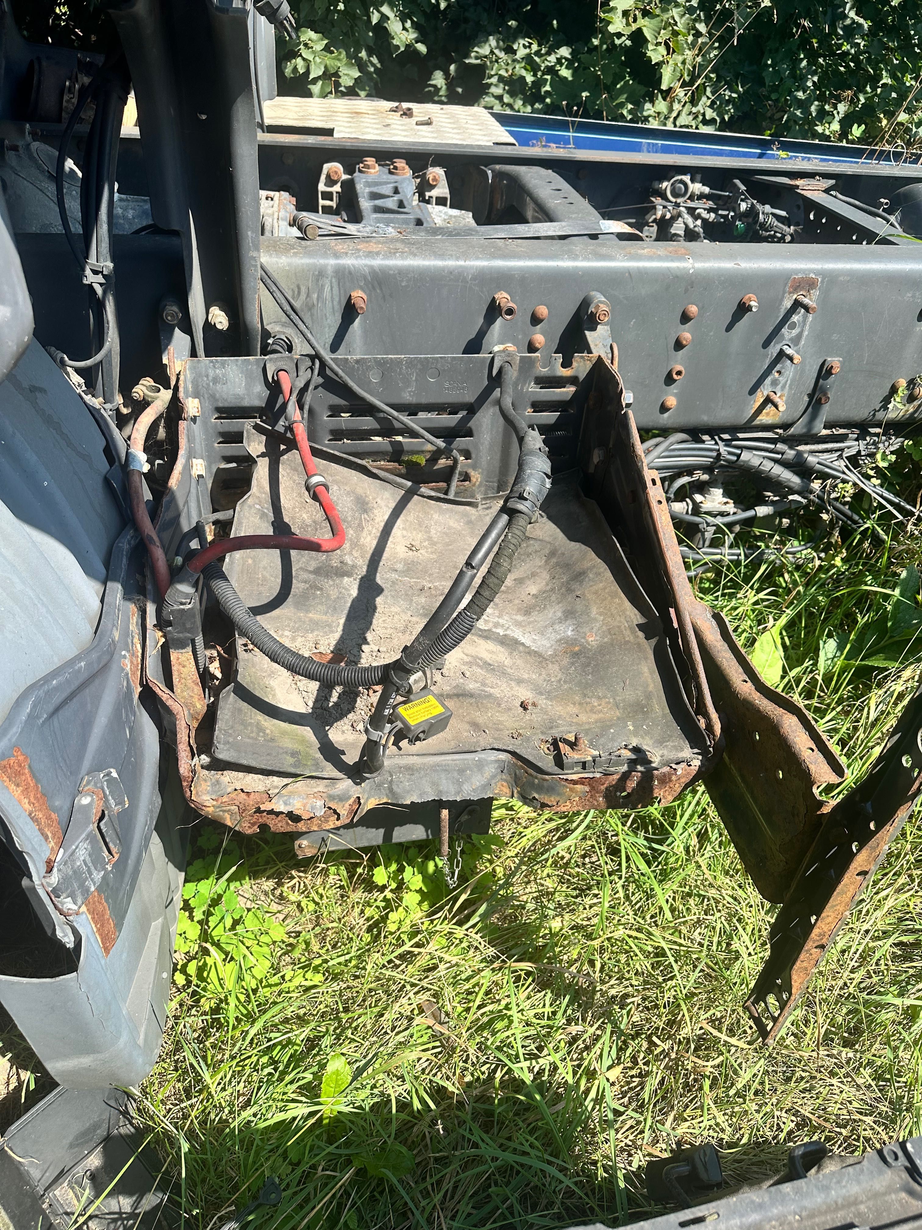 Skrzynka na akumulatory Scania r