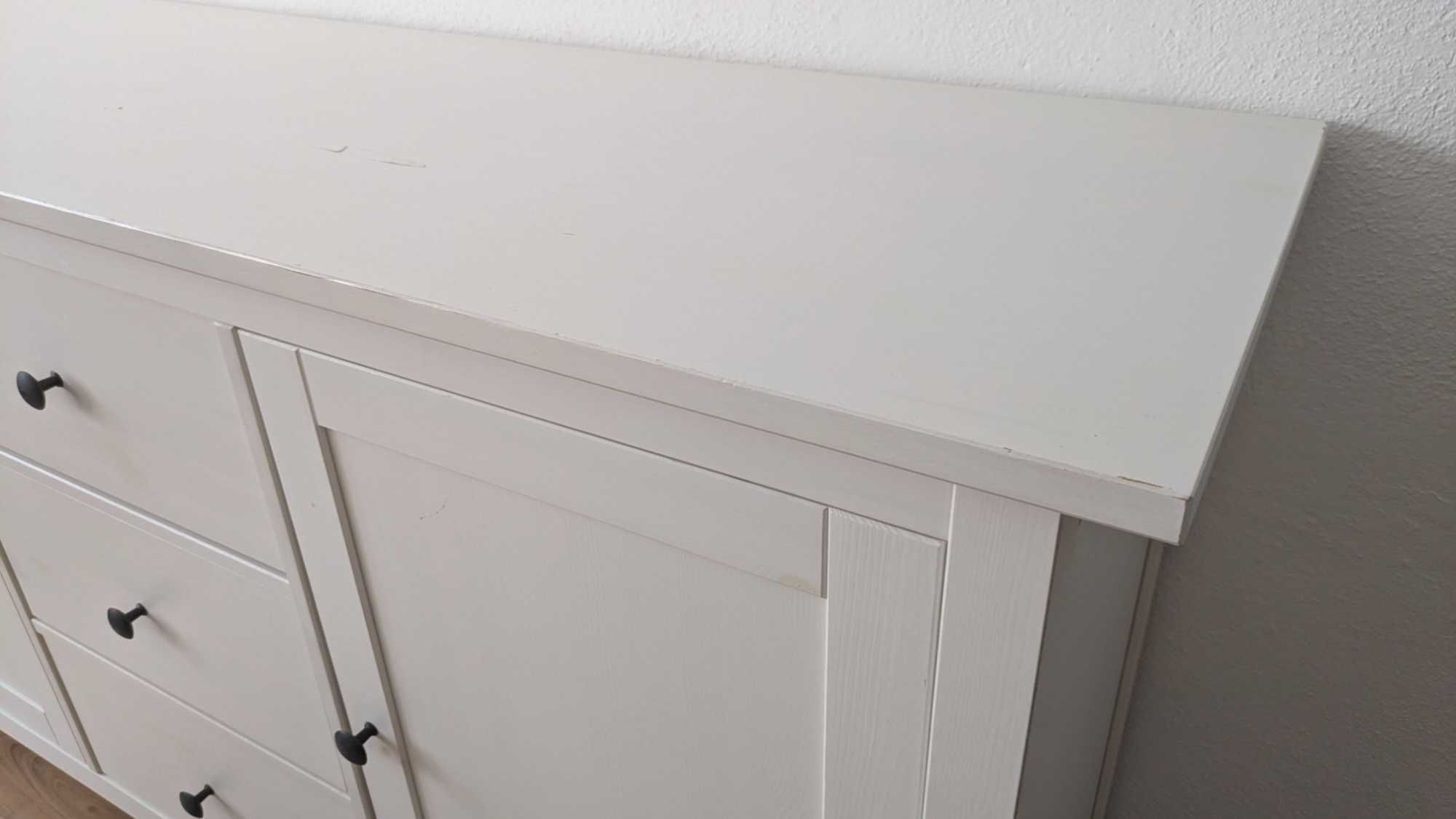 Aparador IKEA Hemnes